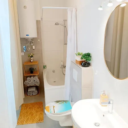 Apartment Family 2-room - Gazerstr 28 2 *