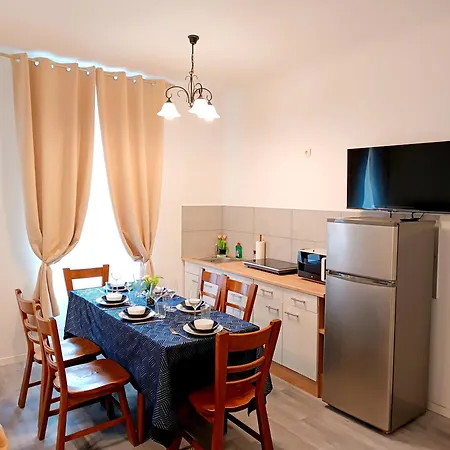 Family 2-room - Gazerstr 28 2 *