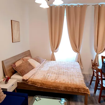 Family 2-room - Gazerstr 28 2 아파트
