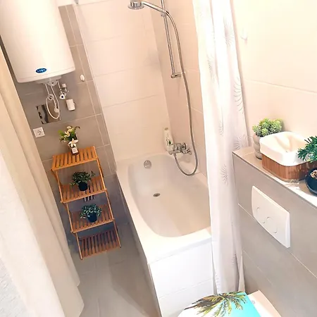 Family 2-room - Gazerstr 28 2 *