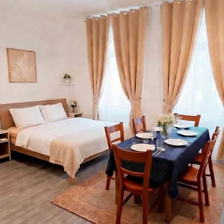 Apartment Family 2-room - Gazerstr 28 2 *