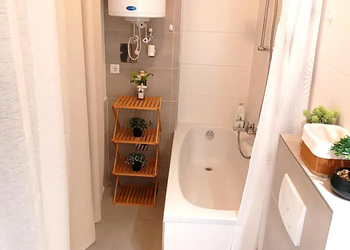 Family 2-room - Gazerstr 28 2 *