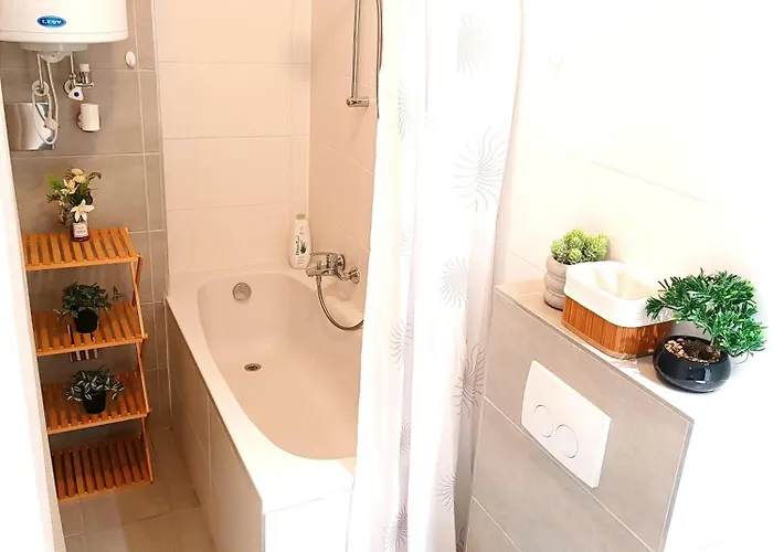 Apartment Family 2-room - Gazerstr 28 2 *